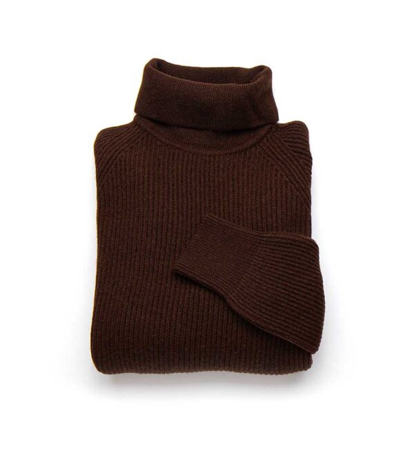 Camel hair turtleneck - Image 2