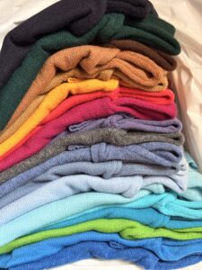 cashmere jersey roundneck single strand set-in sleeve azzurro - Image 3