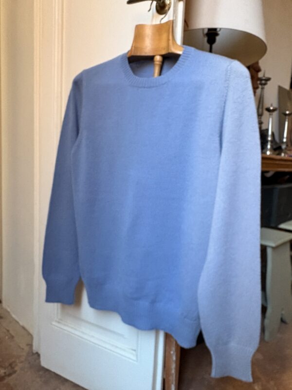 cashmere jersey roundneck single strand set-in sleeve azzurro