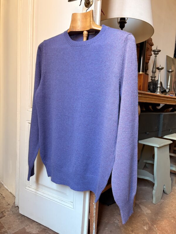 cashmere jersey roundneck single strand set-in sleeve blue
